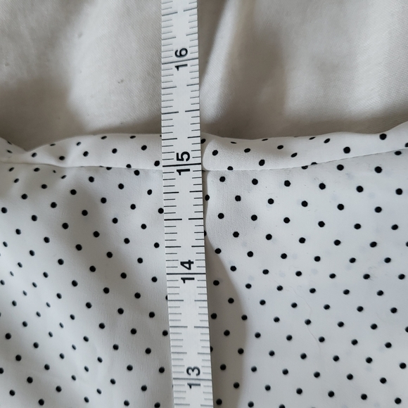 SOLD - Blouse with polka dot and button on the back - Picture 2 of 4